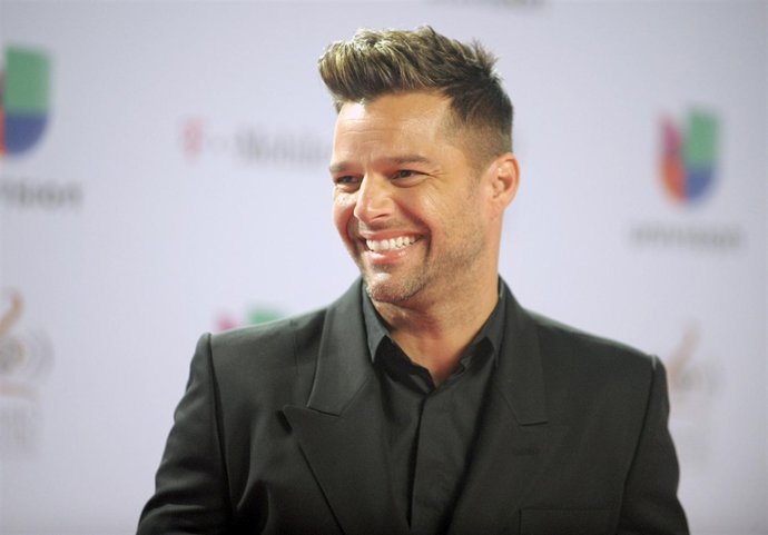 MIAMI, FL - FEBRUARY 21:  Ricky Martin arrives at the 25th Anniversary Of Univis