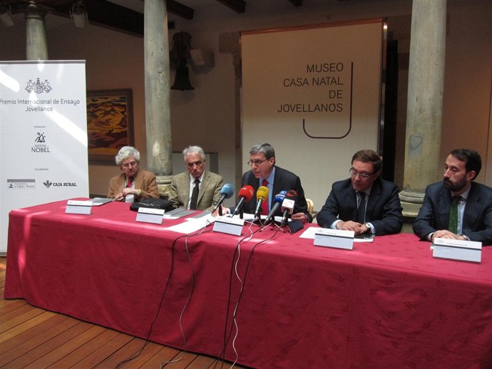 Jurado del Premio Jovellanos.
