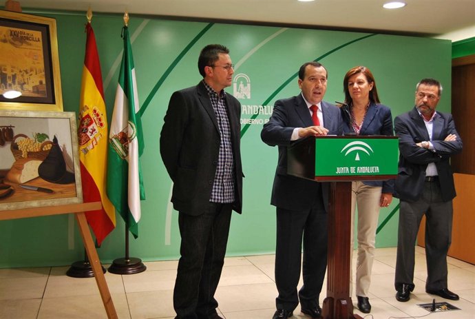 Ruiz Espejo y la alcaldesa de Canillas de Aceituno