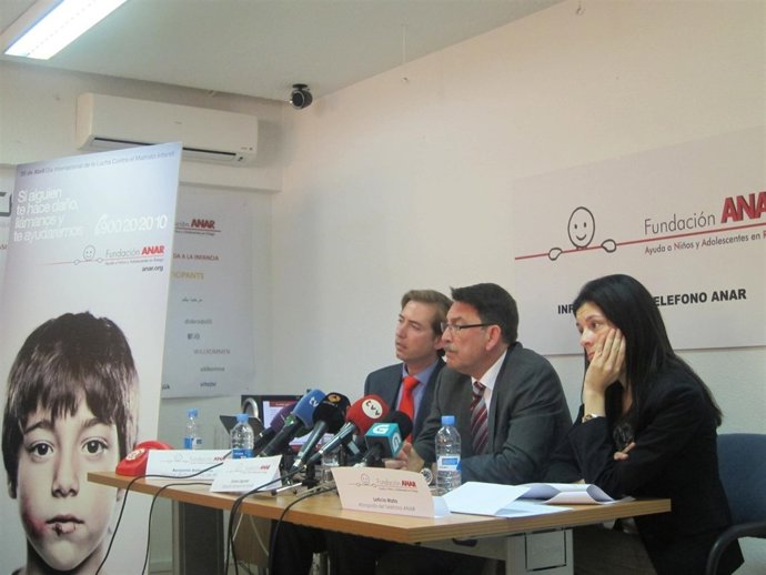 Rueda de prensa de la Fundación ANAR