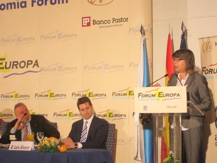 La conselleira, Rosa Quintana, en su intervención en el Fórum Europa