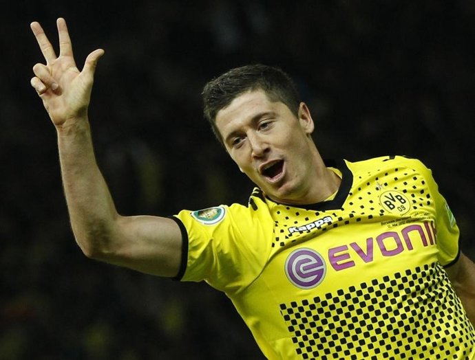 El Polaco Lewandowski, Autor De Un Triplete En La Final De La Copa Alemana