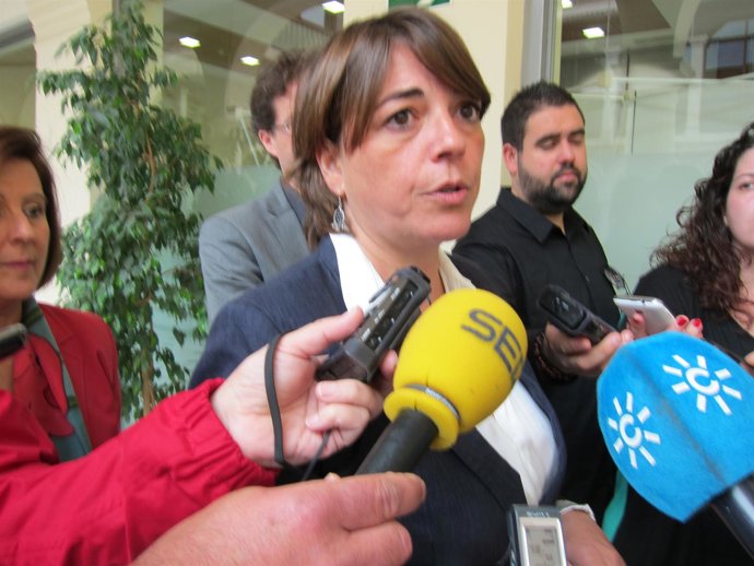 Consejera de Fomento y Vivienda, Elena Cortés