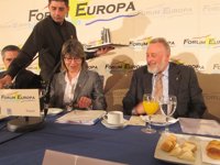 La Xunta, dispuesta a acudir "hasta los tribunales" en defensa de la flota gallega ante el veto a los descartes