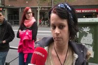 Una veintena de personas acude a los juzgados de Plaza de Castilla en apoyo a los detenidos del 25-A