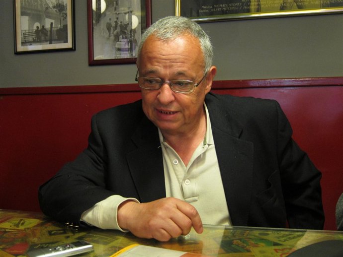 Gonzalo Santonja, escritor, ensayista y poeta