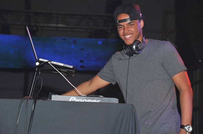 INDIANAPOLIS, IN - FEBRUARY 04:  Connor Cruise Djs At DIRECTV's Sixth Annual Cel