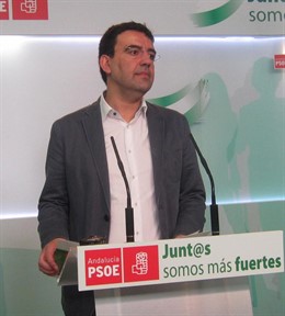 Mario Jiménez, este viernes