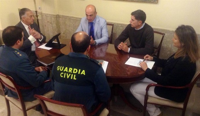 Reunión con la FOE por los talleres ilegales.