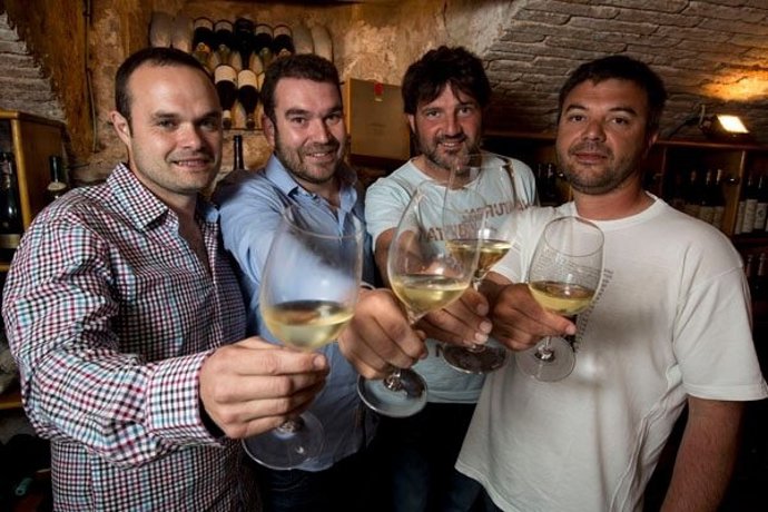 Enólogos A.Torrente y R.Santana, viticultores R.Jané y A.Carbó