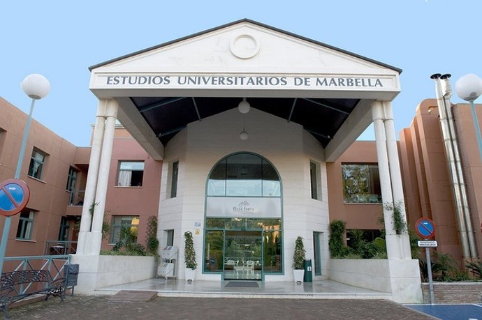 Escuela alta dirección hotelera les roches marbella