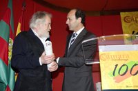 Diego anuncia conversaciones con Sniace para que traslade su sede social a Cantabria