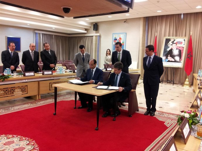 Cosidó firma acuerdo con Marruecos