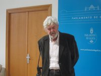 Beiras critica la reducción de diputados como "un fraude" del PP para "mantenerse" en el poder y desviar la atención