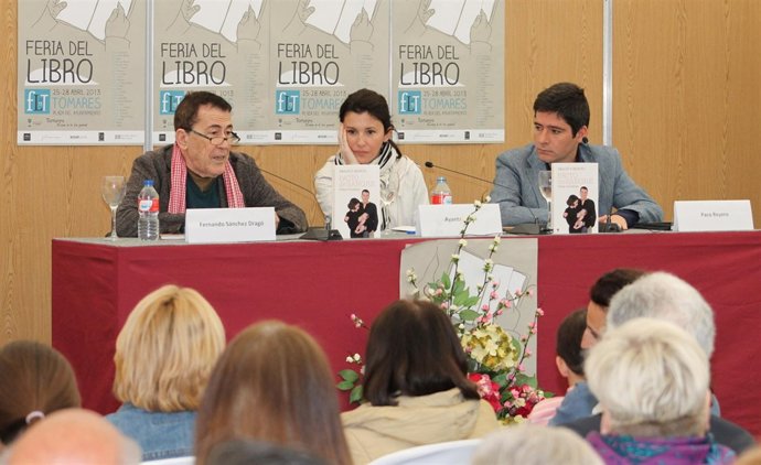 Sánchez Dragó en la Feria el Libro de Tomares