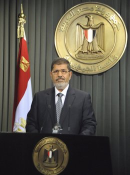 Mursi habla a la nación egipcia tras firmar la nueva Constitución