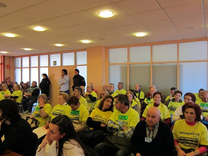 Afectados por las Preferentes en el pleno de Vigo