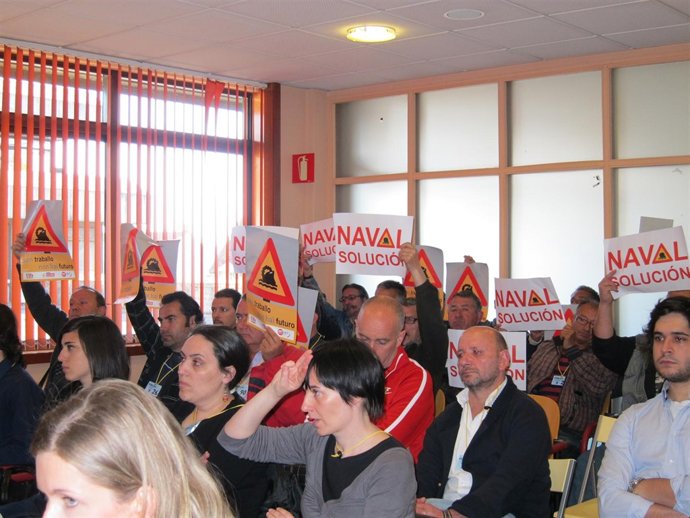 Protestas del naval en el pleno municipal de Vigo
