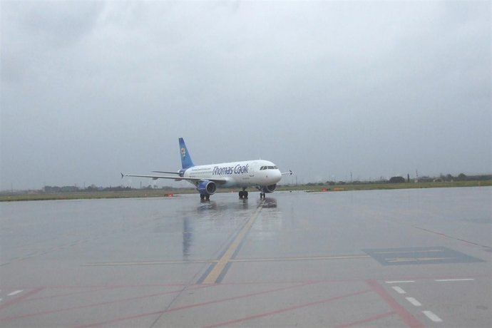 Avión Thomas Cook de la ruta Reus-Bruselas