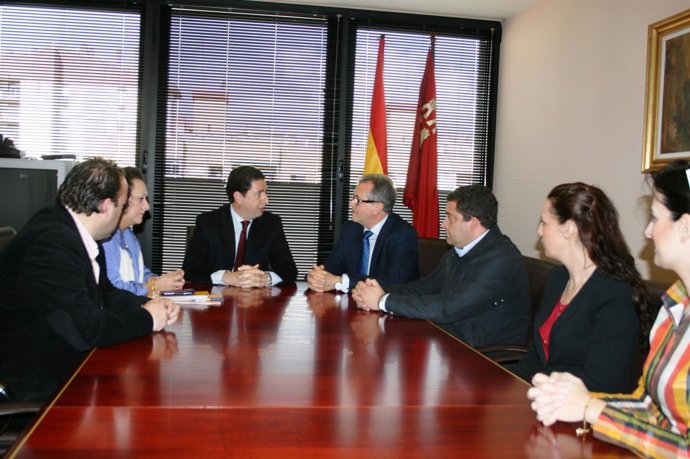 Antonio Sevilla, y el alcalde de Abarán, Jesús Molina, durante la reunión 