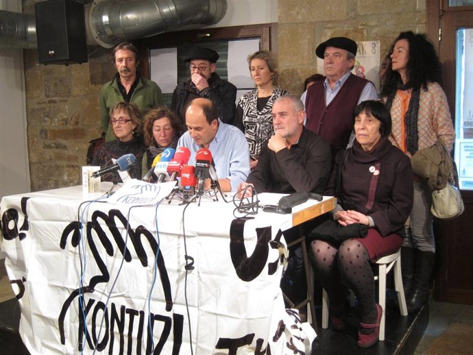 Rueda de prensa de Kontuz!