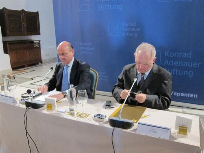 De Guindos y Schäuble, hoy en rueda de prensa