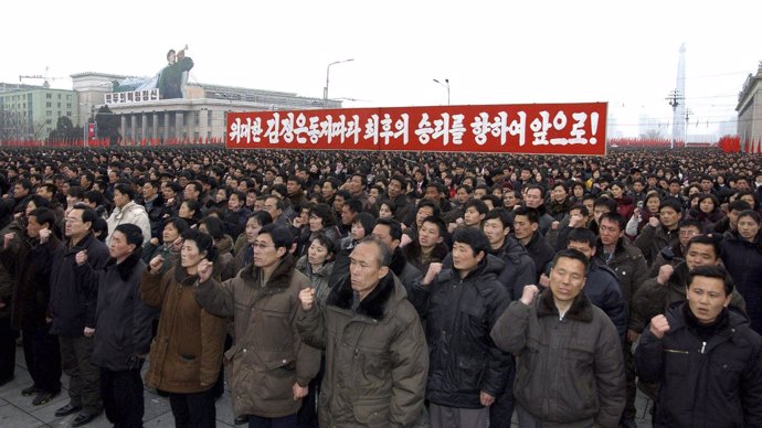 Cientos de norcoreanos celebran la tercera prueba nuclear
