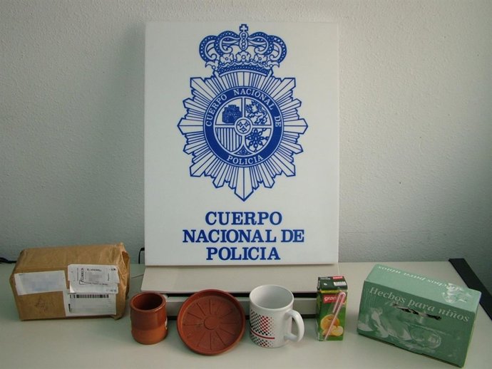 Material intervenido a los detenidos en Tarragona