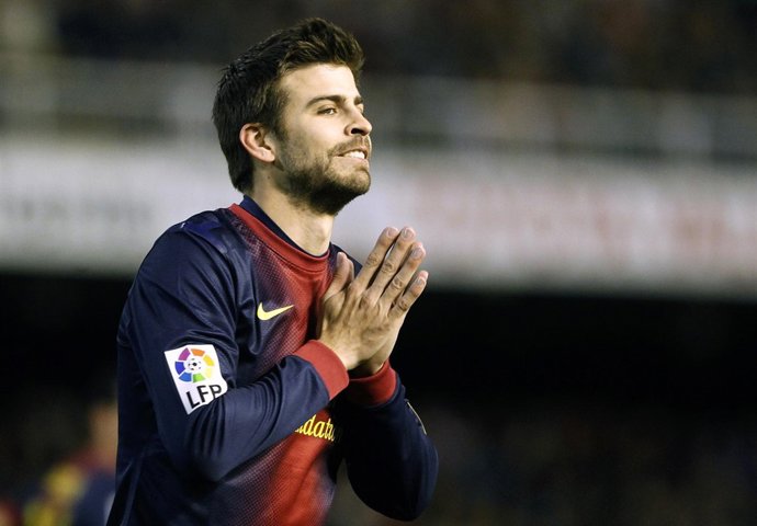 Gerard Pique en el duelo entre el Valencia y el Barcelona