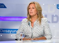 Trinidad Jiménez dice que quienes critican el plan andaluz contra la exclusión social no saben cuál es el "drama" real