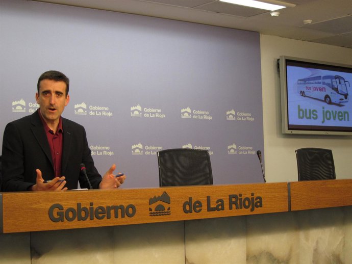 Marcos Moreno, director del IRJ presenta el Bus Joven 2013