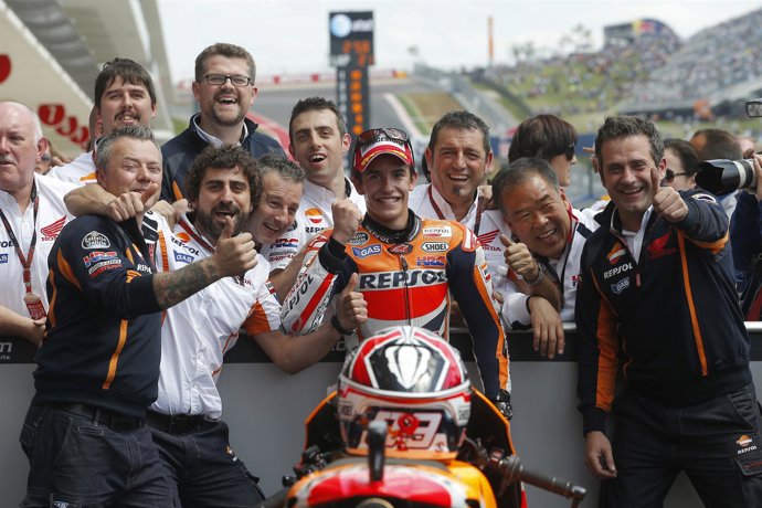 Marc Márquez con el equipo MOTOGP