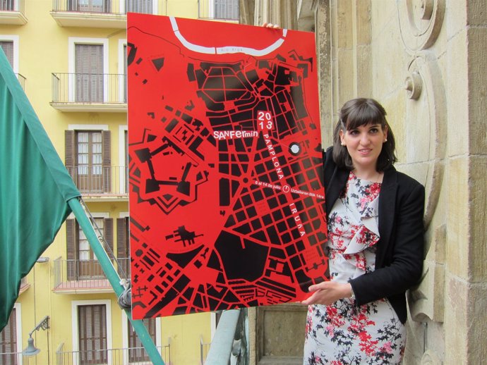 La pamplonesa Elixabete Bordonaba, autora del cartel ganador de San Fermín 2013.