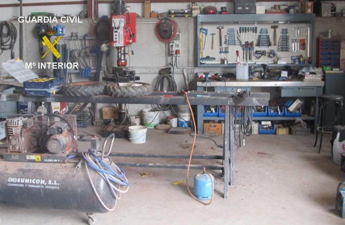 Carpintería ilegal intervenida por la Guardia Civil en Burgos