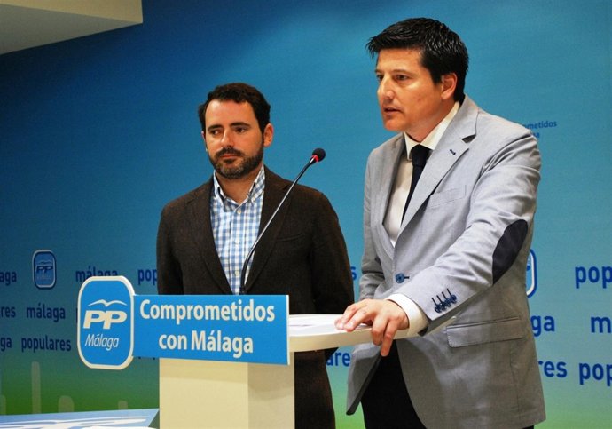 Los dirigentes del PP Oblaré y Carmona