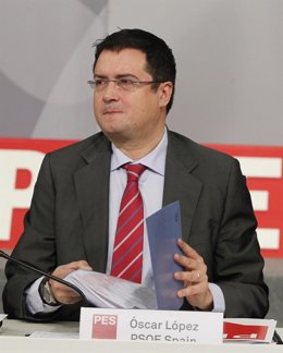 Oscar López