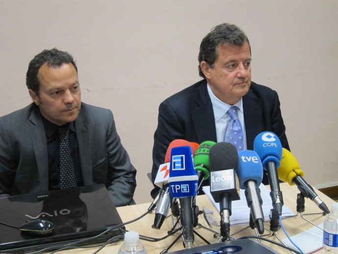 Gerardo Biaín (izquierda); y el abogado del Grupo Alonso, César Garnelo.