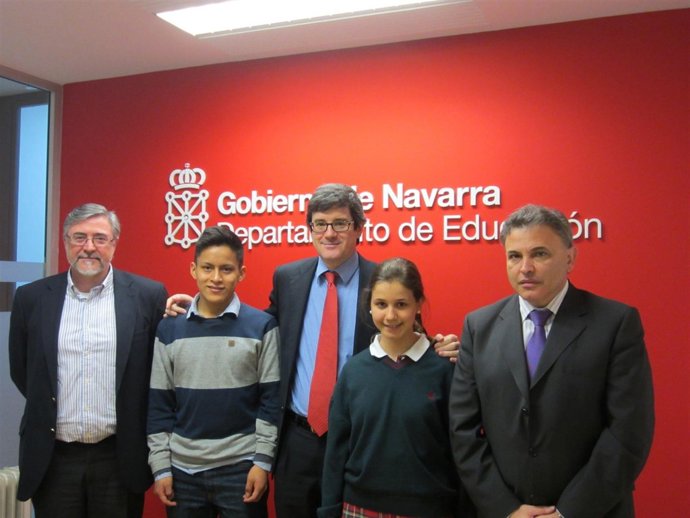 Iribas recibe a los nuevos representantes del Consejo Escolar de Navarra.