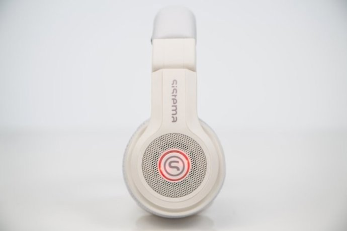 Tum Tum, unos auriculares bluetooth con altavoces externos