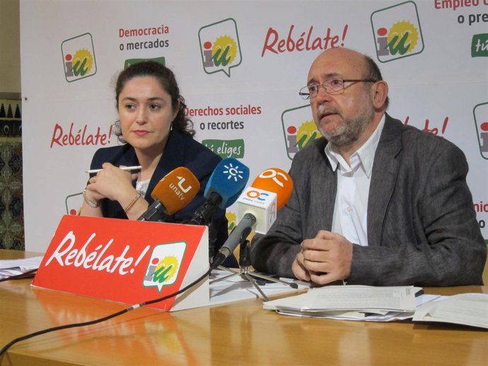 Inmaculada Nieto e Ignacio García, parlamentarios andaluces de IULV-CA