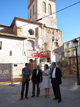 Siza y Hernández León, con la alcaldesa y Sáez Rojo, en una visita a la Judería