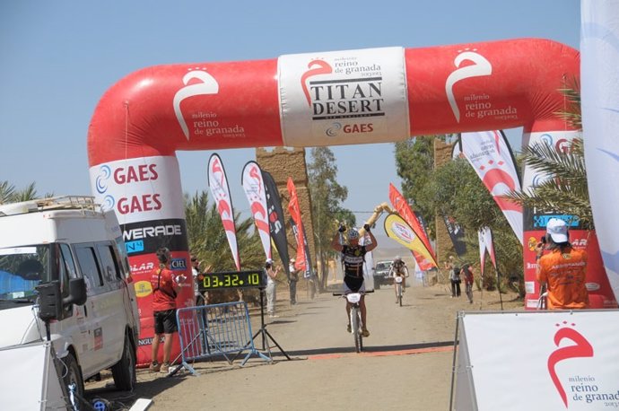 Marzio Deho gana la cuarta etapa de la Titan Desert 2013
