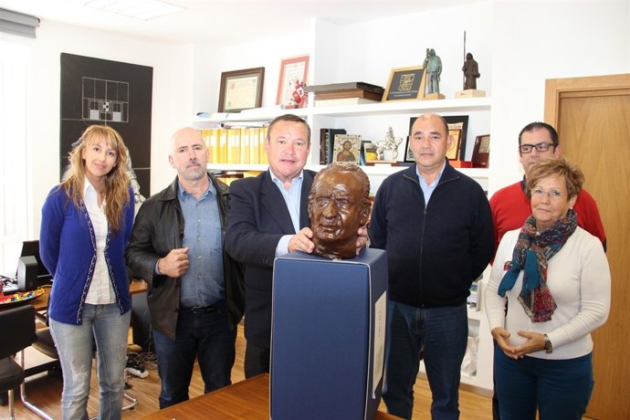 Donación del busto 