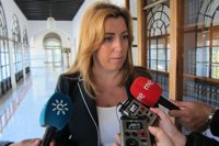 Díaz, sobre las primarias en el PSOE: "Con más de seis millones de parados, los debates internos no me interesan"