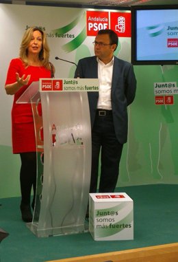 Trinidad Jiménez y Miguel Angel Heredia PSOE Málaga 