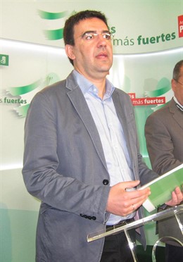 Mario Jiménez, este jueves en rueda de prensa