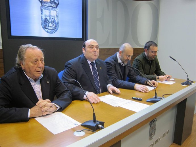 Por la izquierda, González, Caunedo, Conti y Marina. 