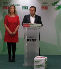 El PSOE insta a Ayuntamiento y Junta a llegar a un acuerdo y dice que Málaga se juega "que el metro no se haga"