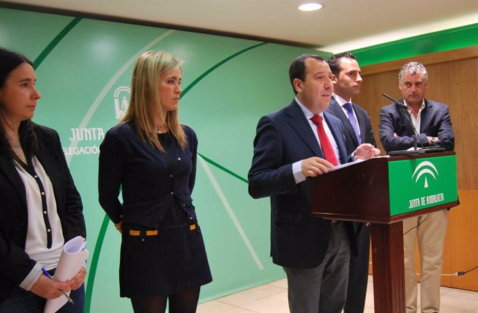 Ruiz espejo durante la rueda de prensa