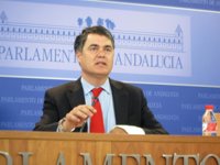 PP-A urge a Griñán a "cumplir" con la reforma de la Administración pública como "pilar para salir de la crisis"